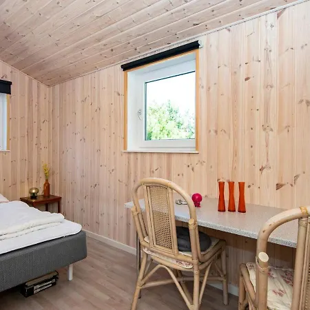 Holiday home 5 Person In Glesborg