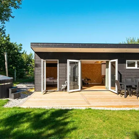 5 Person In Holiday home Glesborg